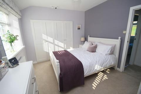 2 Hodgson Fold, Bradford, BD2 4EB