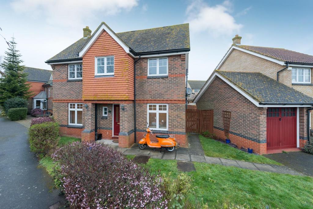 Cornelis Drive, Minster, Ramsgate 3 bed detached house £440,000
