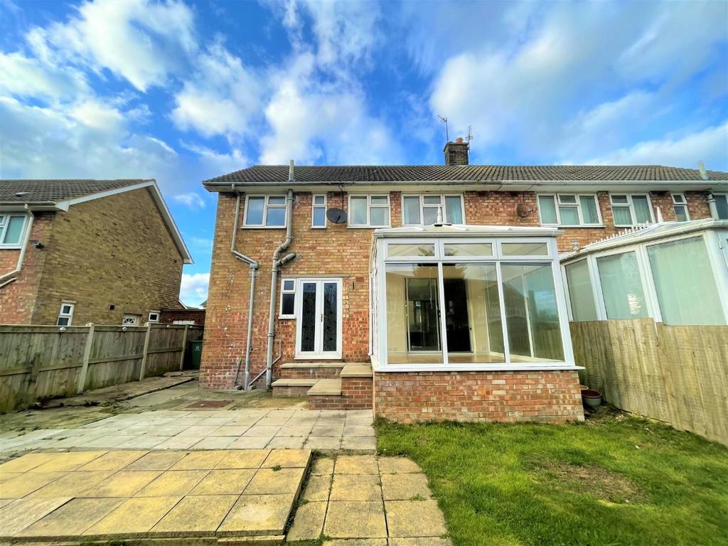 Mullroy Road, Owton Manor, Hartlepool 3 bed semidetached house £75,000