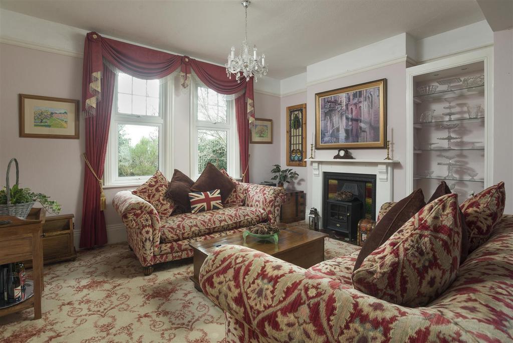32 Stratford Road-6.jpg