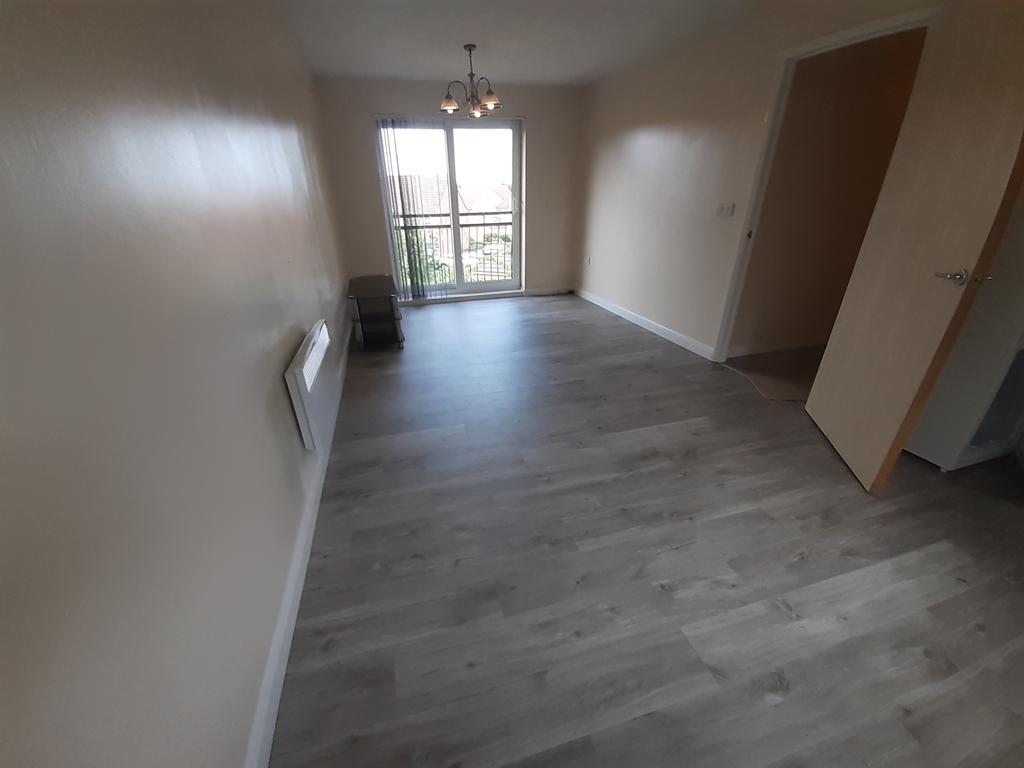 Strathern Road, Glenfield, Leicester, LE3 2 bed flat £750 pcm (£173 pw)