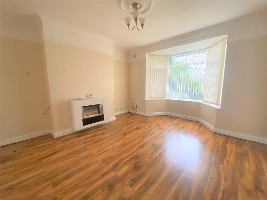 Gorse Rise, Grantham, NG31 3 bed semidetached house £175,000