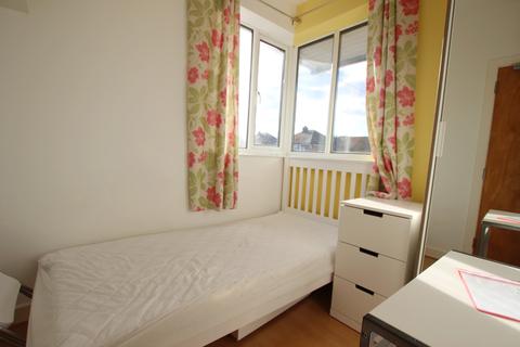16 Harrington Road, Worcester, WR2 5HB