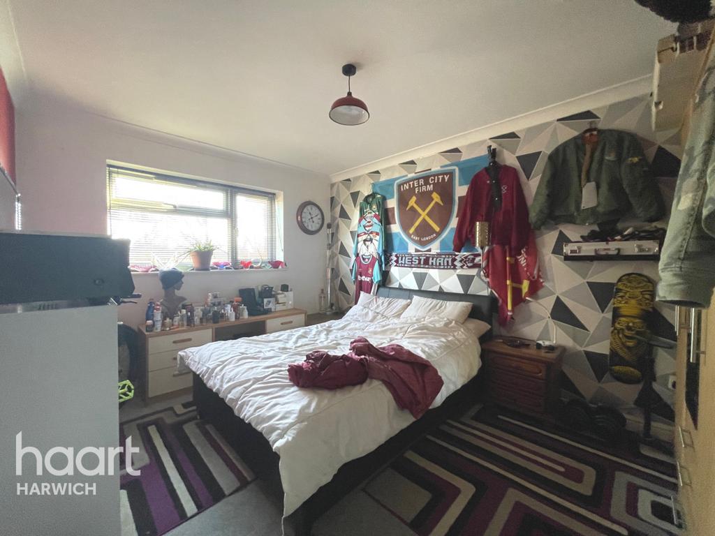 Stour Road, HARWICH 1 bed apartment £95,000