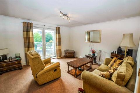2 bedroom flat to rent, Chapel Road, Sale, Greater Manchester, M33