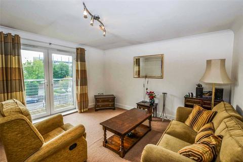 2 bedroom flat to rent, Chapel Road, Sale, Greater Manchester, M33