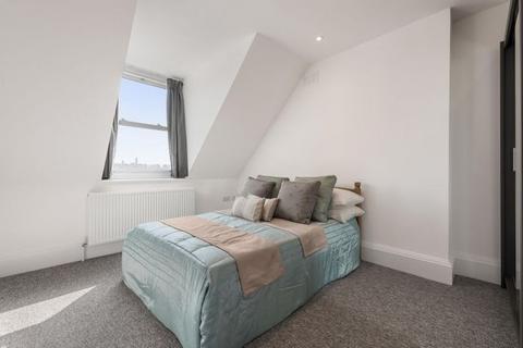 1 bedroom apartment to rent, Addison Gardens, Brook Green, W14