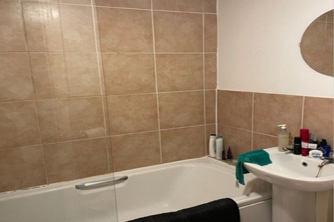 1 bedroom flat to rent, Egerton, Manchester M14 6UZ