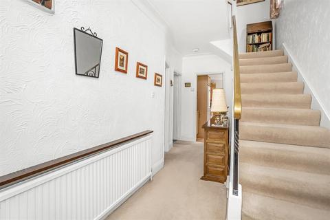 55 Sutherland Avenue, Leeds, LS8 1BY