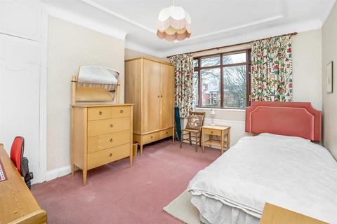 55 Sutherland Avenue, Leeds, LS8 1BY