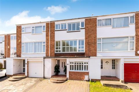20 Brenchley Close, Bromley, BR2 9DR