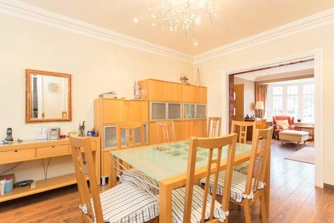 6 bedroom detached house for sale, Michleham Down, Woodside Park, N12