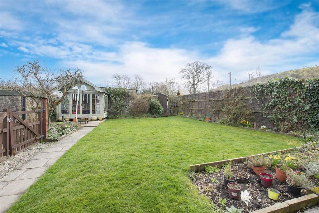 Meadow Close, Stoney Middleton, Hope... 3 bed house £300,000