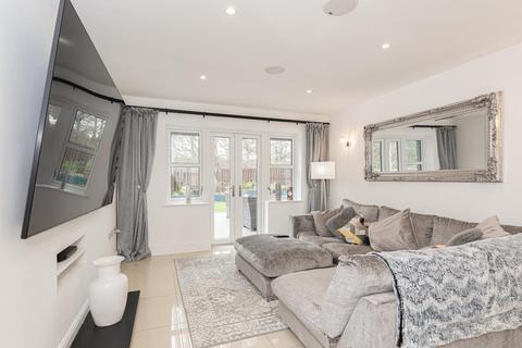 17 Richmond Crescent, Epsom, KT19 8JA