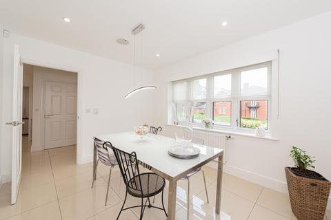 17 Richmond Crescent, Epsom, KT19 8JA