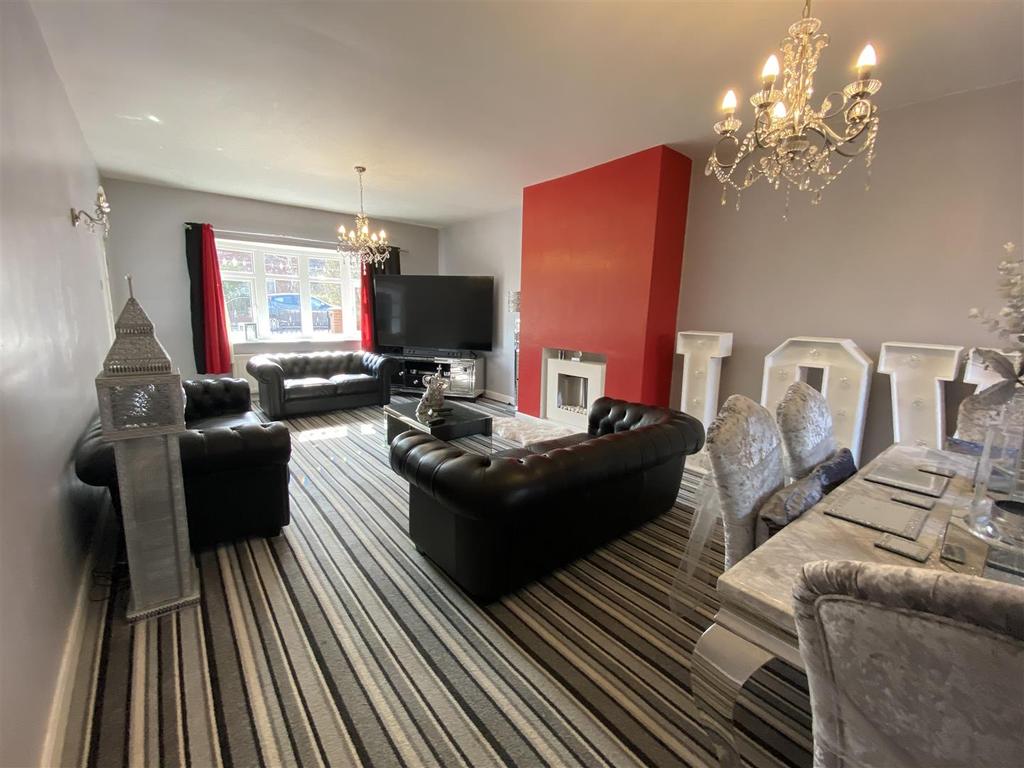 Lombard Drive, North Lodge, Chester Le Street 5 bed detached house £280,000