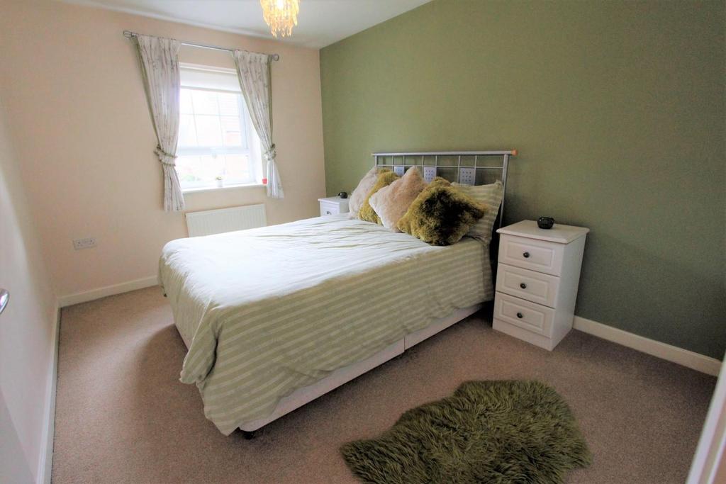 Bedroom 4 (2).JPG