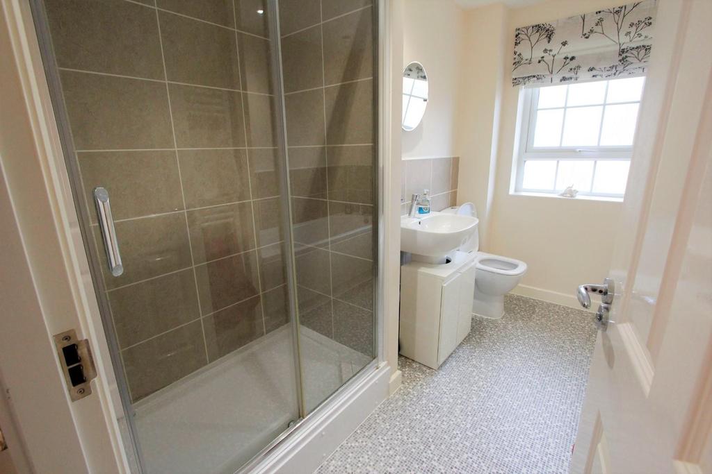 Family Bathroom.JPG