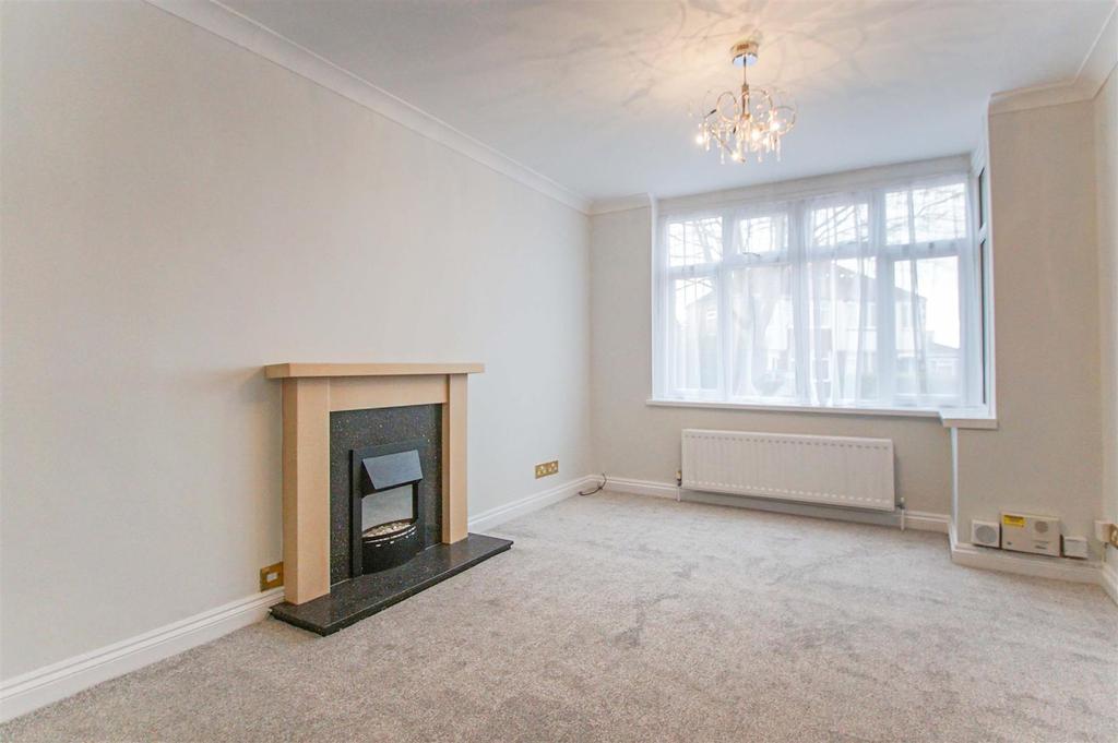 Braemar Road, Leamington Spa 4 bed semidetached house £485,000