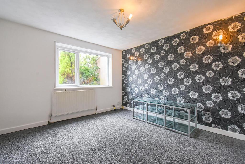Ambleside Close, Blackburn 3 bed terraced house £110,000