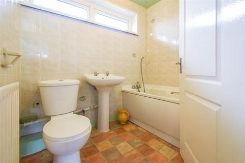 84 Ambleside Close, Blackburn, BB1 5HE