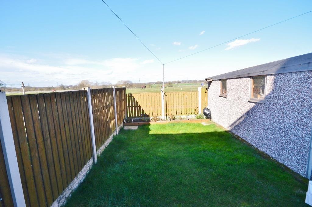 Toll Bar Road, Castleford 2 bed semidetached house £155,000