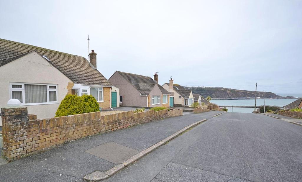 Heol Trefin, Fishguard 3 bed detached bungalow for sale £275,000