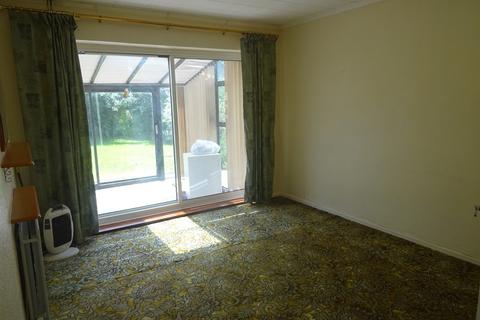 2 Adenfield Way, Rhoose, Barry, CF62 3EA