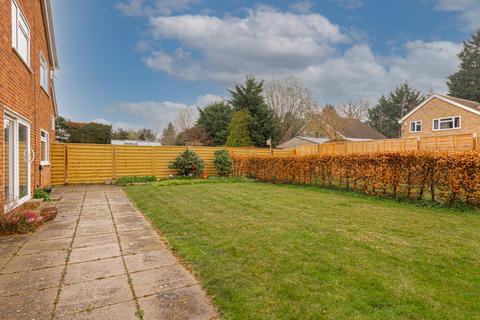 37 Links Road, Ashtead, KT21 2HB