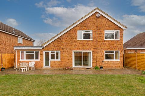 37 Links Road, Ashtead, KT21 2HB