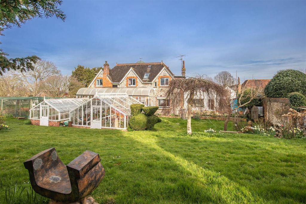 Properties for sale in Glynde Rail Station, East Sussex