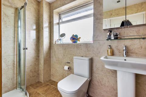 1 Copthorne Drive, Lightwater, GU18 5TE
