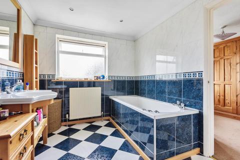 1 Copthorne Drive, Lightwater, GU18 5TE