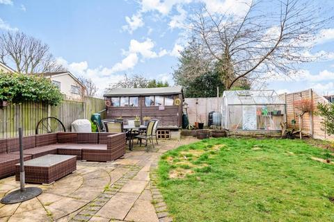 1 Copthorne Drive, Lightwater, GU18 5TE