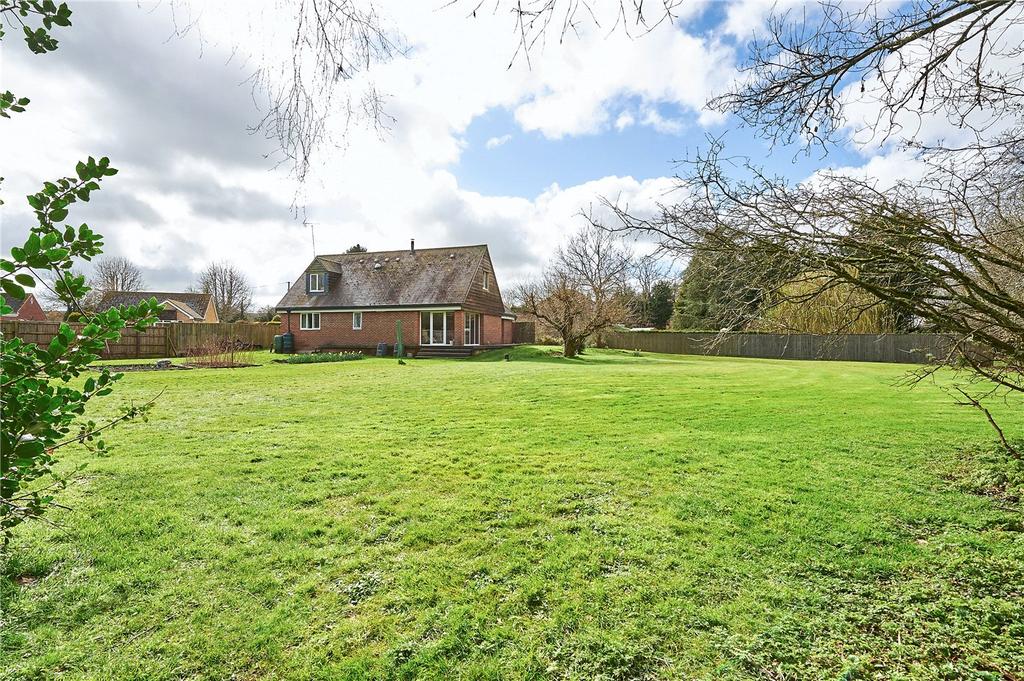 Raffin Lane, Pewsey, Wiltshire, SN9 3 bed detached house £795,000
