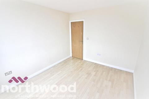 2 bedroom flat to rent, Eastbank Street, Southport, PR8