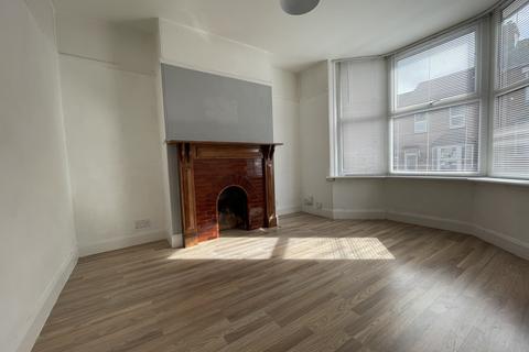 30 Coleridge Road, Exeter, EX2 9BZ