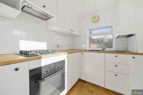 40a Carlyle Road, London, E12 6BN