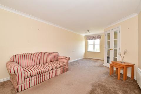 1 bedroom apartment for sale - Massetts Road, Horley, Surrey