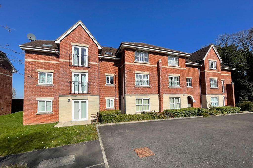 Darlington House, Darlington Road... 2 bed flat £1,150 pcm (£265 pw)