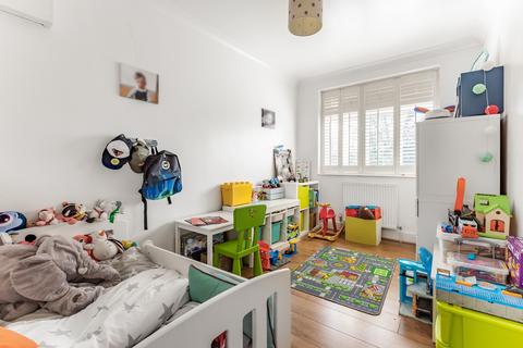 14 Wincrofts Drive, London, SE9 2RG