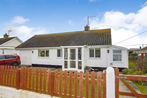 Livingstone Llewelyn Drive, Fairbourne, LL38 2DQ