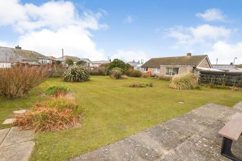 Livingstone Llewelyn Drive, Fairbourne, LL38 2DQ
