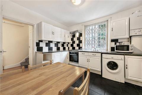 Flat 1, 31 Oakden Street, London, SE11 4UQ
