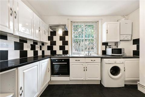 Flat 1, 31 Oakden Street, London, SE11 4UQ