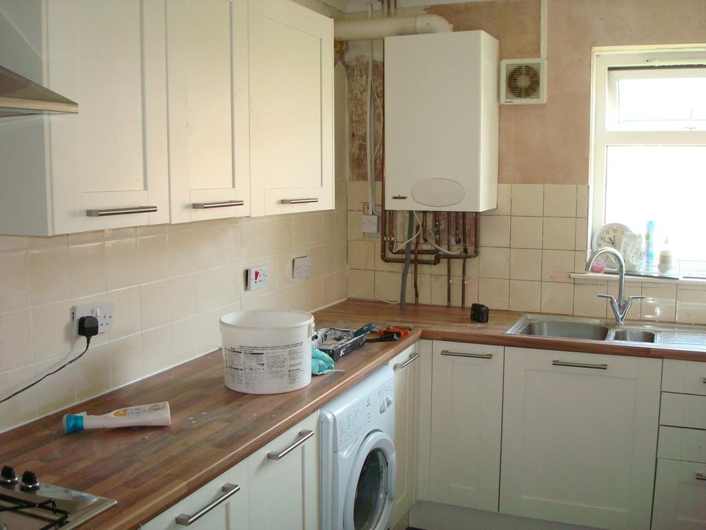 Llandough, Penarth, CF64 2 bed flat £700 pcm (£162 pw)