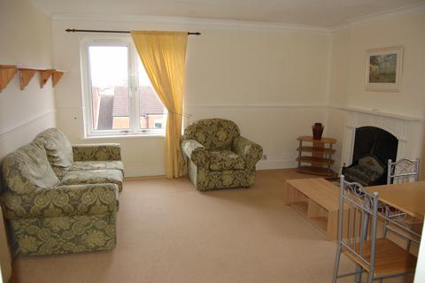 2 bedroom flat to rent, Llandough, Penarth, CF64