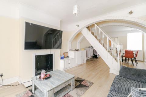 63 Albany Road, Enfield, EN3 5UB