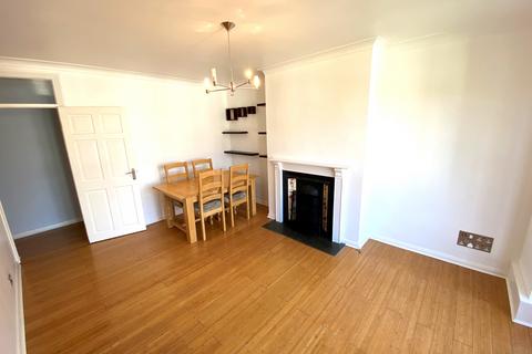 2 bedroom flat to rent, Seymour Court, Whitehall Road, Chingford, E4