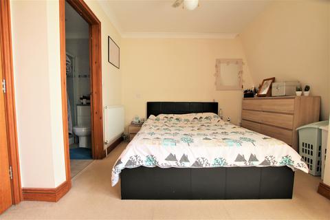 8 Cornwall Road, Kettering, NN16 8PD